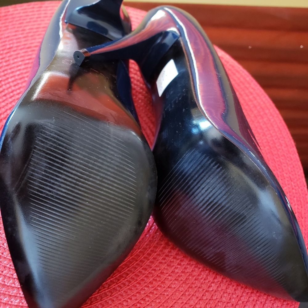 Shoes - Picture 3 of 3